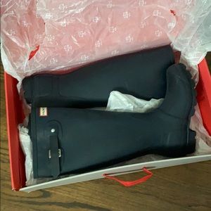Hunter black wellington boot